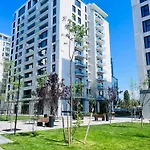 Serenity Vibes One Cotroceni, Free Underground Parking, Fast Wifi Apartman